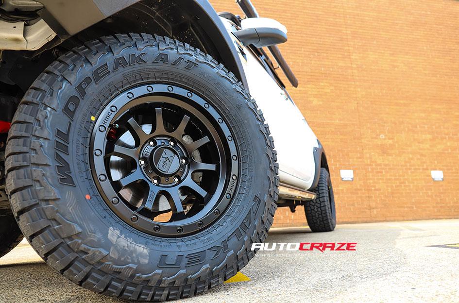 FORD RANGER RG3 SATIN BLACK